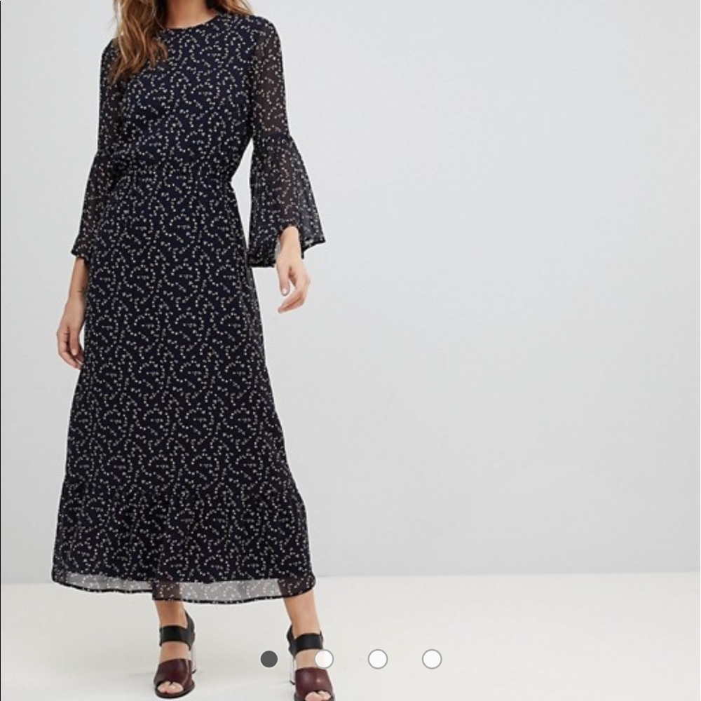 YAS Blue Pattern Casual